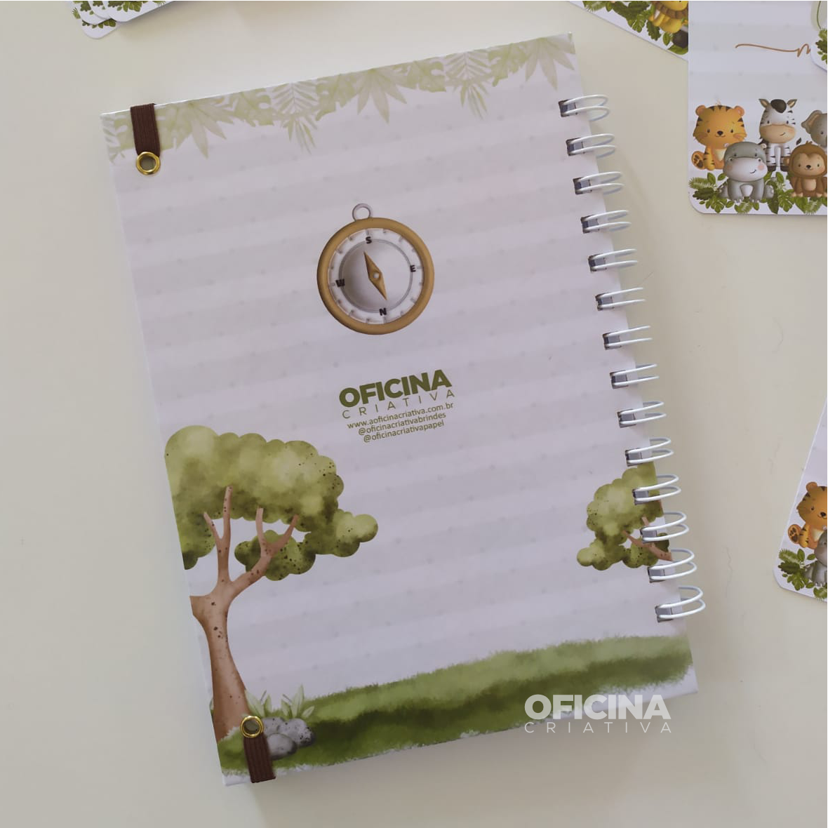 Oficina Criativa caderneta de saúde e vacinação personalizada