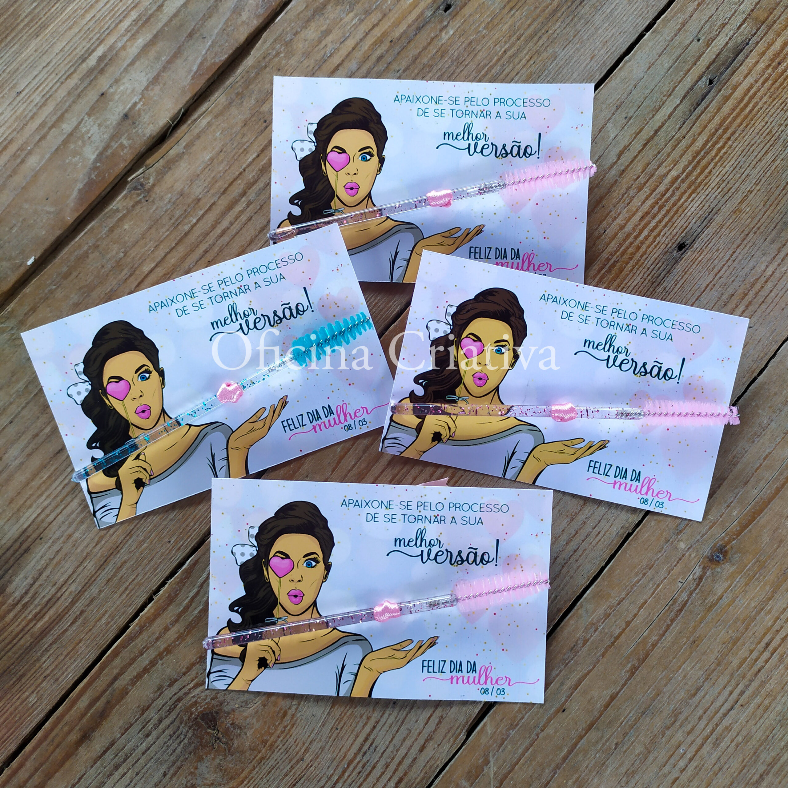 Oficina Criativa -escovinha sobrancelha brinde personalizado dia da mulher