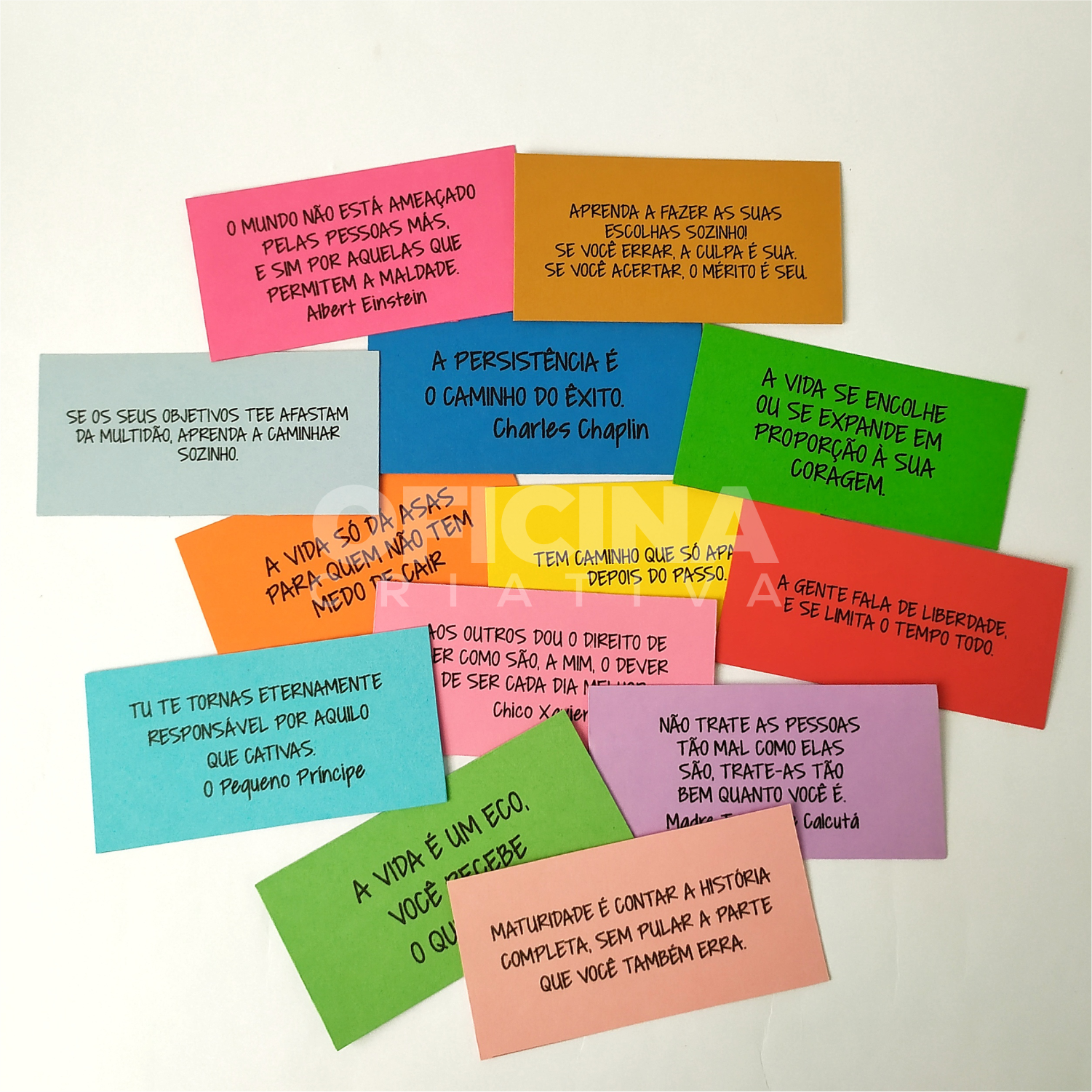 Oficina Criativa pote com mensagens motivacionais no vidro